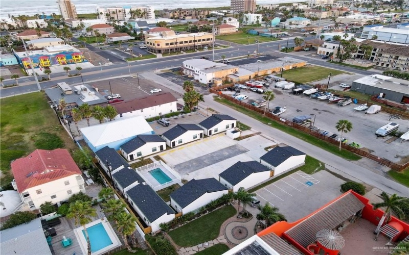 106 W Corral Street, South Padre Island, TX 78597, ,Residential Multi Family,En Venta,106 W Corral Street,453240