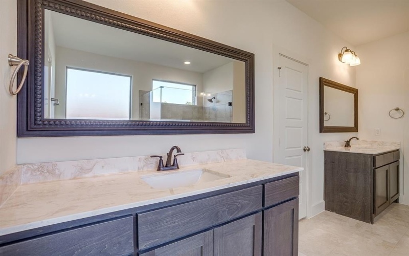 928 Arkan Lane, Fort Worth, TX 76120, 4 Bedrooms Bedrooms, ,3 BathroomsBathrooms,Residential,For Sale,928 Arkan Lane,0,21079444