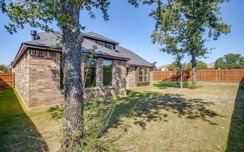 928 Arkan Lane, Fort Worth, TX 76120, 4 Bedrooms Bedrooms, ,3 BathroomsBathrooms,Residential,For Sale,928 Arkan Lane,0,21079444