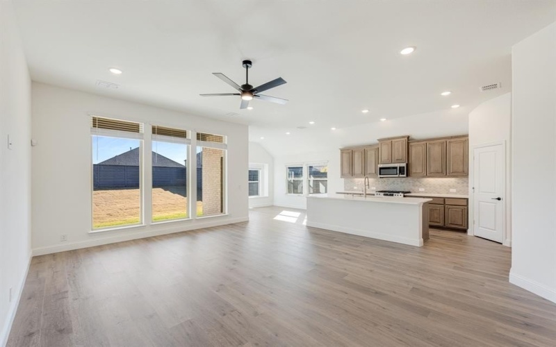 7312 Iris Road, Little Elm, TX 76227, 3 Habitaciones Habitaciones , ,2 BañosBaños,Residential,En Venta,7312 Iris Road,0,21081640