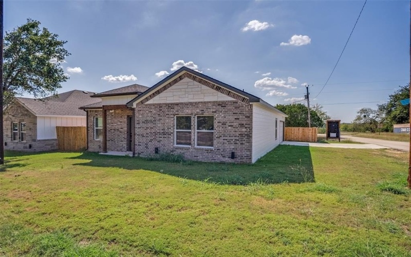 5914 Tin Top Highway, Granbury, TX 76048, 3 Bedrooms Bedrooms, ,2 BathroomsBathrooms,Residential,For Sale,5914 Tin Top Highway,0,21082441