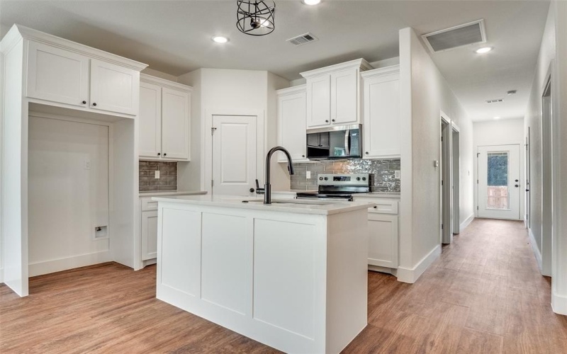 5914 Tin Top Highway, Granbury, TX 76048, 3 Bedrooms Bedrooms, ,2 BathroomsBathrooms,Residential,For Sale,5914 Tin Top Highway,0,21082441