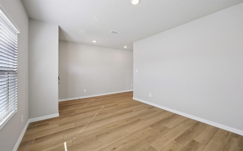 2129 Mustang Way, Seagoville, TX 75159, 4 Bedrooms Bedrooms, ,3 BathroomsBathrooms,Residential,For Sale,2129 Mustang Way,0,21078241