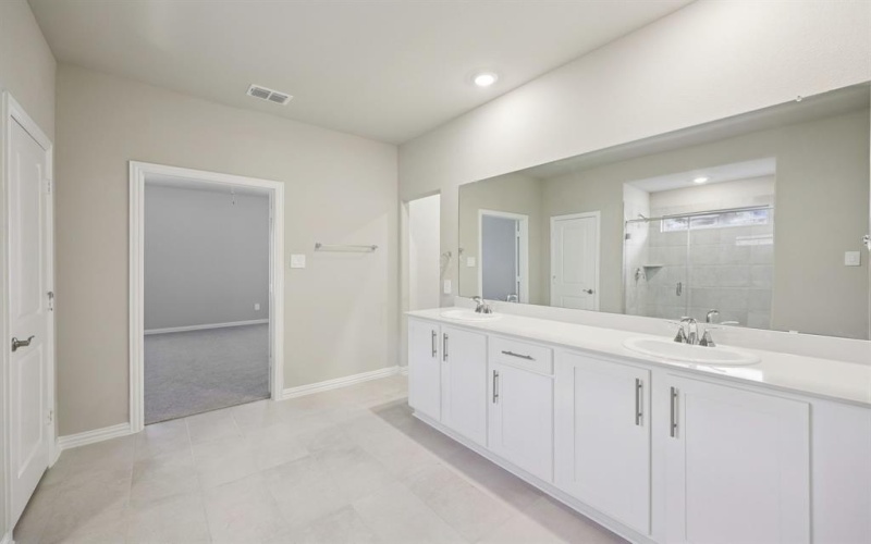 2129 Mustang Way, Seagoville, TX 75159, 4 Bedrooms Bedrooms, ,3 BathroomsBathrooms,Residential,For Sale,2129 Mustang Way,0,21078241