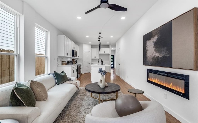2321 Budd Street, Dallas, TX 75215, 4 Bedrooms Bedrooms, ,3 BathroomsBathrooms,Residential,For Sale,2321 Budd Street,0,21082590