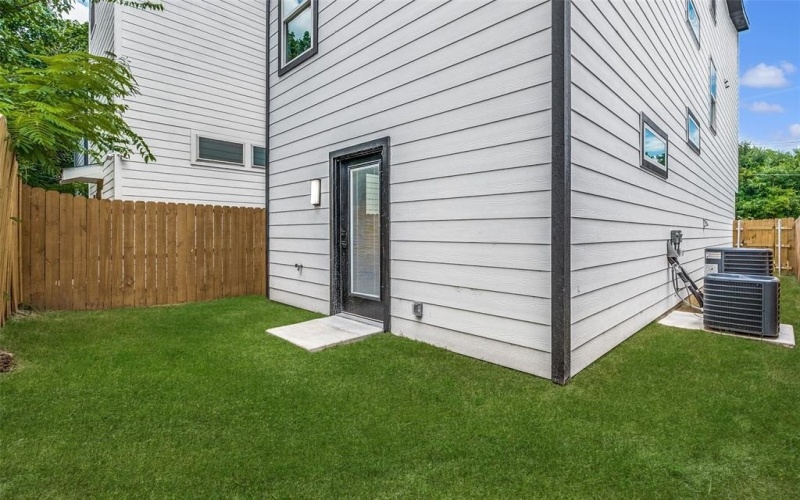 2321 Budd Street, Dallas, TX 75215, 4 Bedrooms Bedrooms, ,3 BathroomsBathrooms,Residential,For Sale,2321 Budd Street,0,21082590
