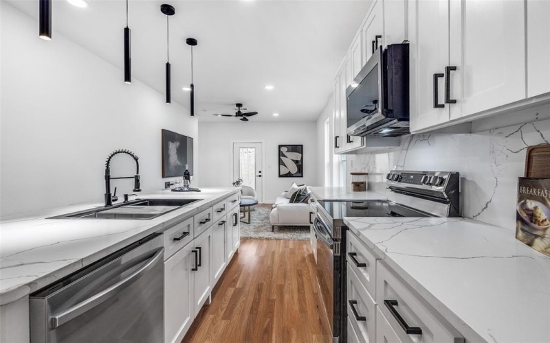 2321 Budd Street, Dallas, TX 75215, 4 Bedrooms Bedrooms, ,3 BathroomsBathrooms,Residential,For Sale,2321 Budd Street,0,21082590