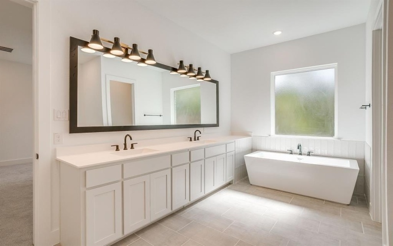 8428 Hidden Creek Court, North Richland Hills, TX 76182, 3 Habitaciones Habitaciones , ,2 BañosBaños,Residential,En Venta,8428 Hidden Creek Court,0,21081238