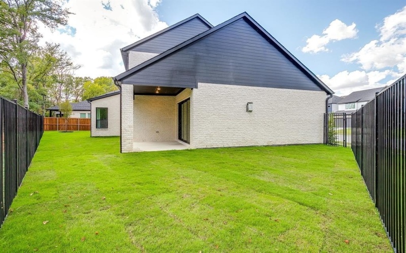 8428 Hidden Creek Court, North Richland Hills, TX 76182, 3 Habitaciones Habitaciones , ,2 BañosBaños,Residential,En Venta,8428 Hidden Creek Court,0,21081238