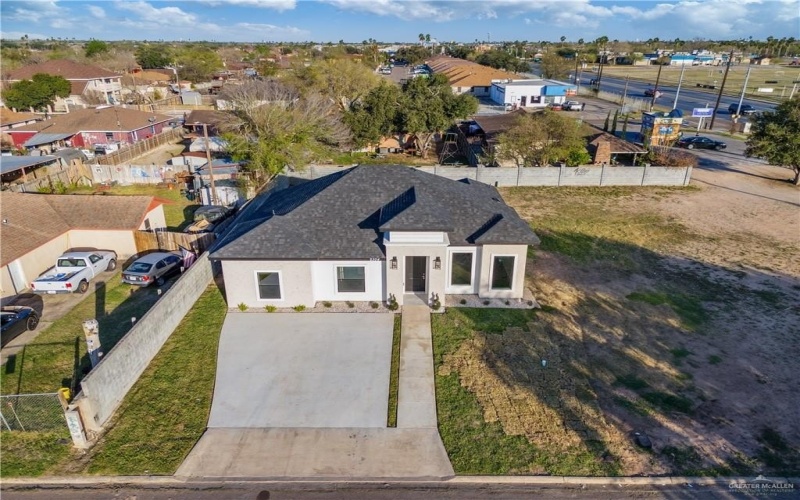 2304 Crimson Avenue, Mission, TX 78574, 4 Bedrooms Bedrooms, ,2 BathroomsBathrooms,Residential,For Sale,2304 Crimson Avenue,453970