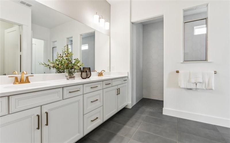 917 Cormorant Drive, McKinney, TX 75071, 3 Habitaciones Habitaciones , ,3 BañosBaños,Residential,En Venta,917 Cormorant Drive,0,21083200