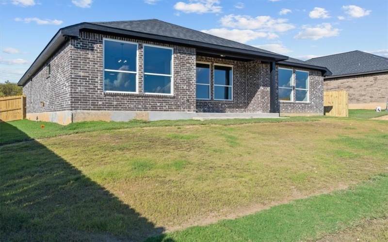 16517 Crossing Circle, Lindale, TX 75771, 4 Habitaciones Habitaciones , ,2 BañosBaños,Residential,En Venta,16517 Crossing Circle,0,21083338