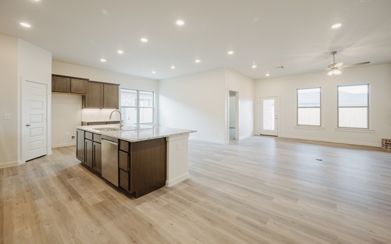 10205 Pronghorn Rd, Odessa, TX 79765, 4 Habitaciones Habitaciones , ,3 BañosBaños,Residential,En Venta,10205 Pronghorn Rd,0,163594