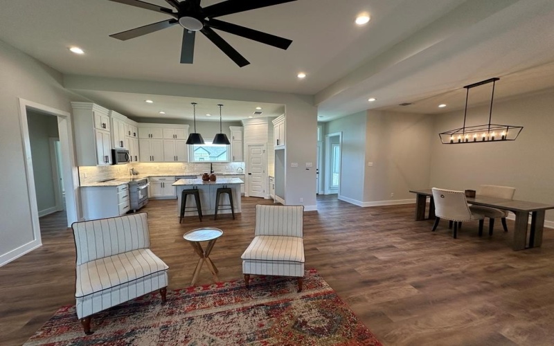 3611 Clearview Dr, San Angelo, TX 76904, 4 Bedrooms Bedrooms, ,3 BathroomsBathrooms,Residential,For Sale,3611 Clearview Dr,0,129346