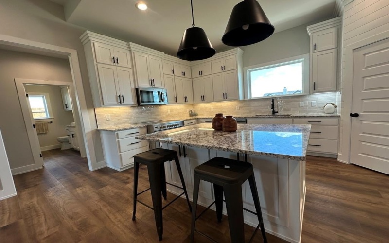 3611 Clearview Dr, San Angelo, TX 76904, 4 Bedrooms Bedrooms, ,3 BathroomsBathrooms,Residential,For Sale,3611 Clearview Dr,0,129346