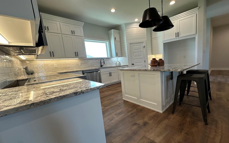 3611 Clearview Dr, San Angelo, TX 76904, 4 Bedrooms Bedrooms, ,3 BathroomsBathrooms,Residential,For Sale,3611 Clearview Dr,0,129346