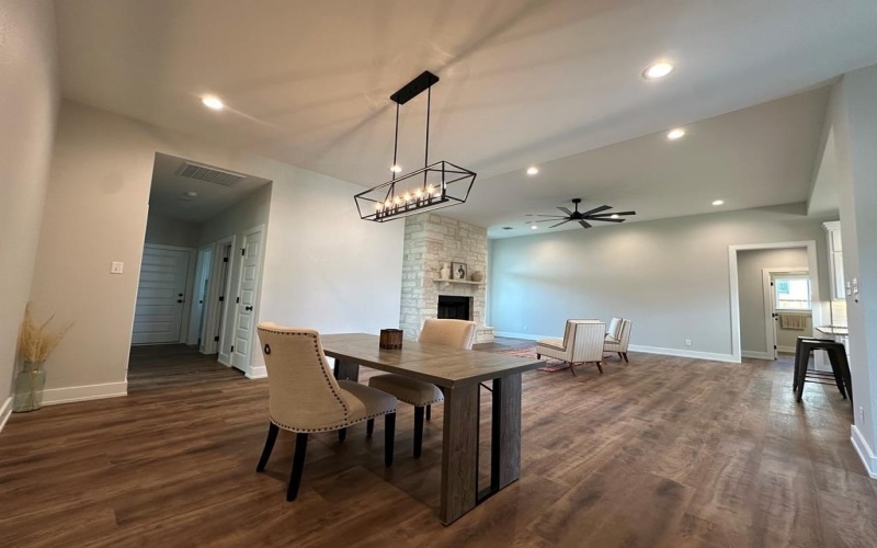 3611 Clearview Dr, San Angelo, TX 76904, 4 Bedrooms Bedrooms, ,3 BathroomsBathrooms,Residential,For Sale,3611 Clearview Dr,0,129346