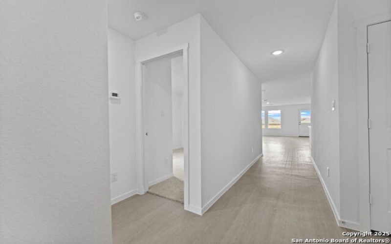 720 Horsetail Ln, New Braunfels, TX 78130, 4 Habitaciones Habitaciones , ,2 BañosBaños,Residential,En Venta,720 Horsetail Ln,0,1914328