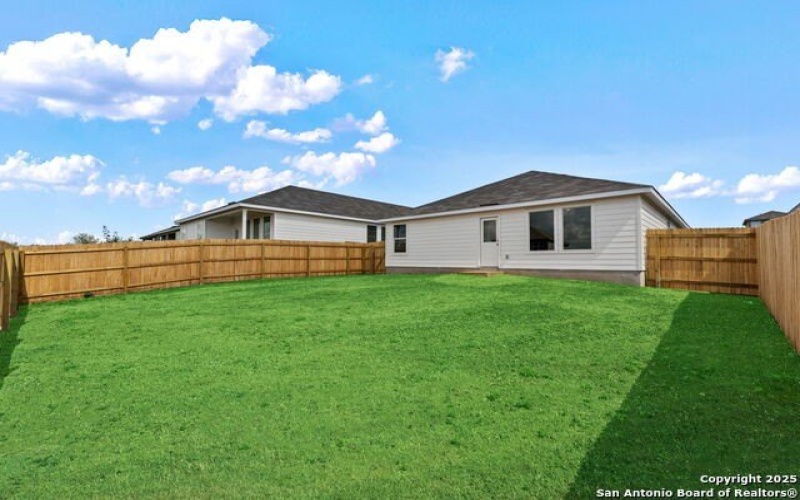 720 Horsetail Ln, New Braunfels, TX 78130, 4 Habitaciones Habitaciones , ,2 BañosBaños,Residential,En Venta,720 Horsetail Ln,0,1914328