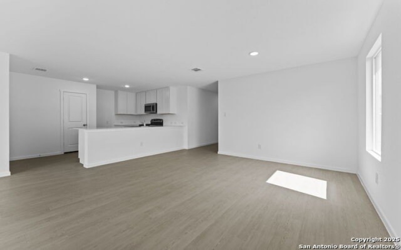 720 Horsetail Ln, New Braunfels, TX 78130, 4 Habitaciones Habitaciones , ,2 BañosBaños,Residential,En Venta,720 Horsetail Ln,0,1914328