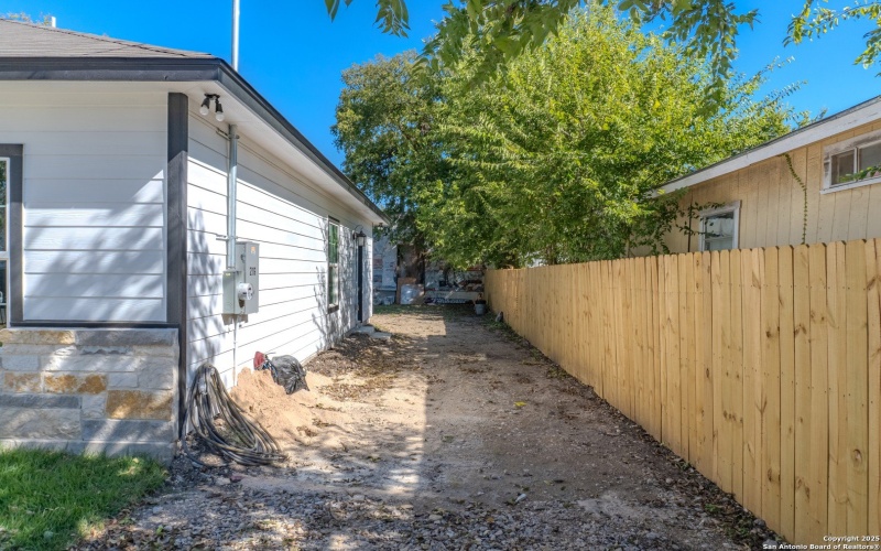 216 san augustine, San Antonio, TX 78237, 3 Bedrooms Bedrooms, ,2 BathroomsBathrooms,Residential,For Sale,216 san augustine,0,1914453