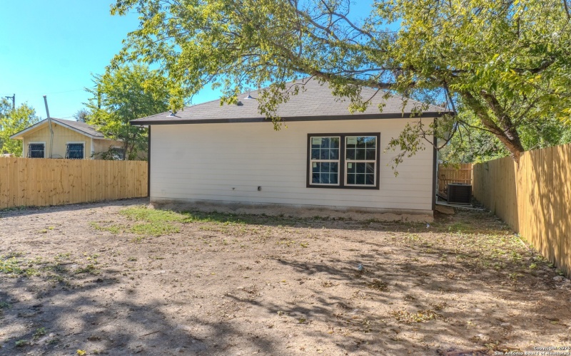 216 san augustine, San Antonio, TX 78237, 3 Bedrooms Bedrooms, ,2 BathroomsBathrooms,Residential,For Sale,216 san augustine,0,1914453