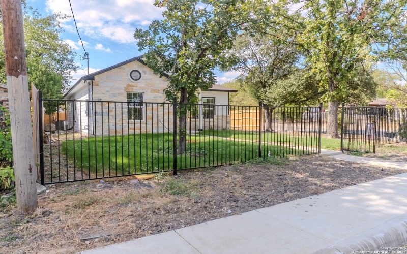 159 Allsup, San Antonio, TX 78237, 3 Bedrooms Bedrooms, ,2 BathroomsBathrooms,Residential,For Sale,159 Allsup,0,1914082