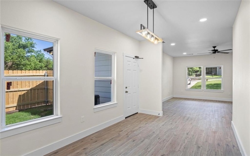 727 W Parnell Street, Denison, TX 75020, 3 Habitaciones Habitaciones , ,2 BañosBaños,Residential,En Venta,727 W Parnell Street,0,21083658