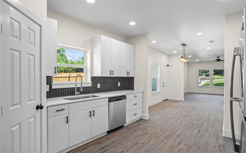 727 W Parnell Street, Denison, TX 75020, 3 Habitaciones Habitaciones , ,2 BañosBaños,Residential,En Venta,727 W Parnell Street,0,21083658