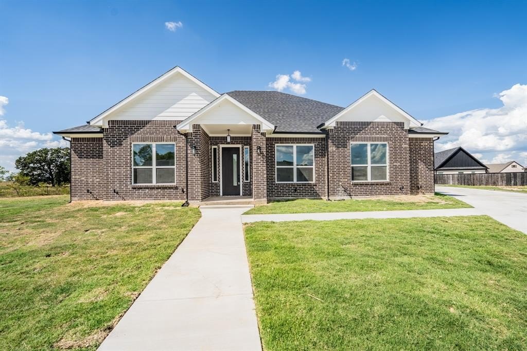 2147 Heath Street, Sulphur Springs, TX 75482, 4 Bedrooms Bedrooms, ,5 BathroomsBathrooms,Residential,For Sale,2147 Heath Street,0,21083723