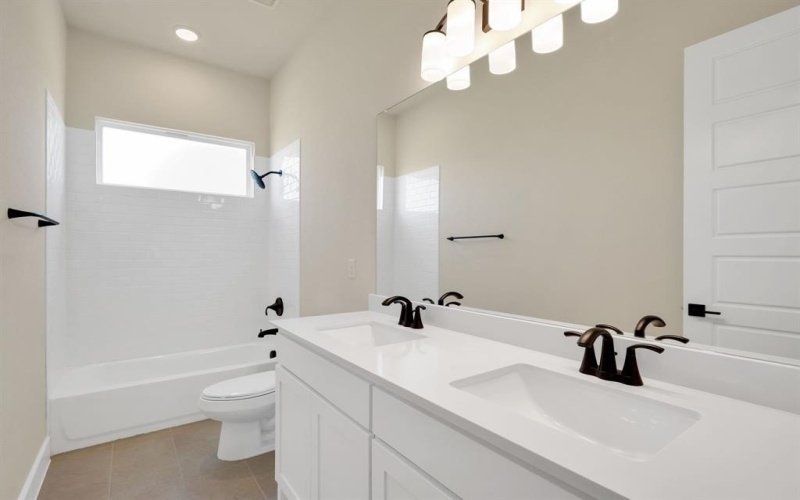 1651 Blackfoot Parkway, Waxahachie, TX 75165, 4 Bedrooms Bedrooms, ,2 BathroomsBathrooms,Residential,For Sale,1651 Blackfoot Parkway,0,21083862