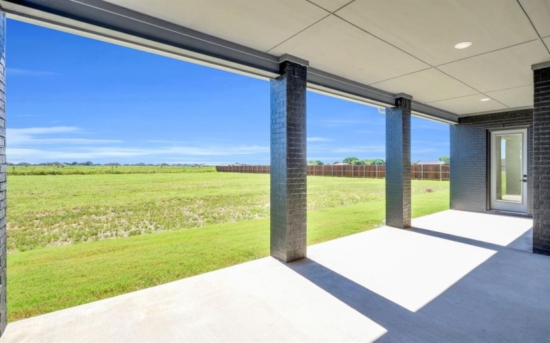 1651 Blackfoot Parkway, Waxahachie, TX 75165, 4 Bedrooms Bedrooms, ,2 BathroomsBathrooms,Residential,For Sale,1651 Blackfoot Parkway,0,21083862