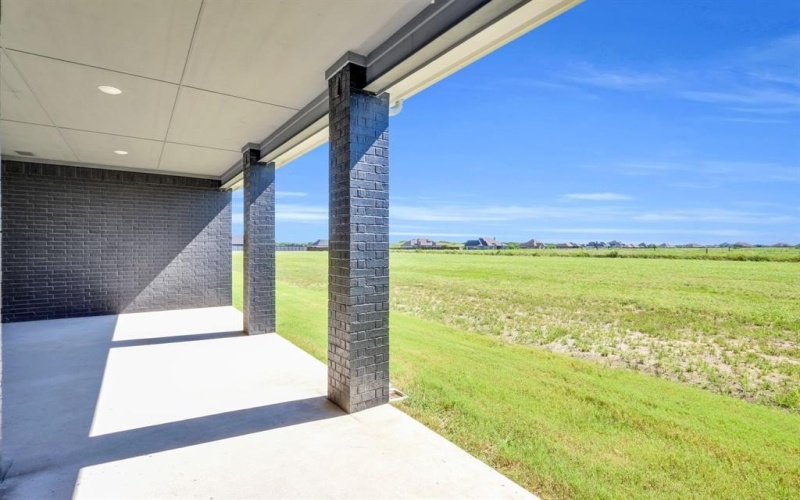 1651 Blackfoot Parkway, Waxahachie, TX 75165, 4 Bedrooms Bedrooms, ,2 BathroomsBathrooms,Residential,For Sale,1651 Blackfoot Parkway,0,21083862