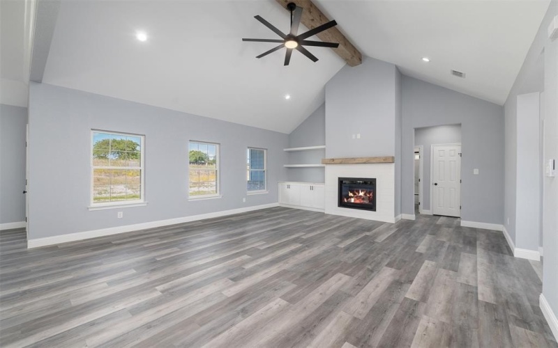 1017 Don Eve Court, Azle, TX 76020, 4 Habitaciones Habitaciones , ,2 BañosBaños,Residential,En Venta,1017 Don Eve Court,0,21084089