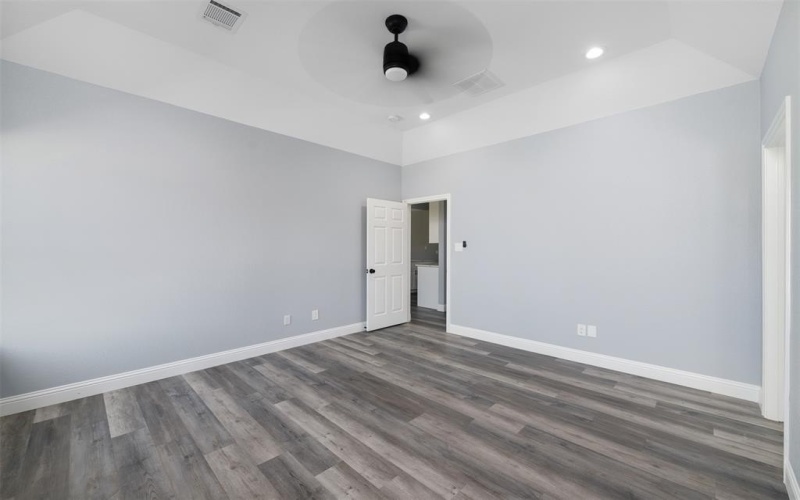 1017 Don Eve Court, Azle, TX 76020, 4 Habitaciones Habitaciones , ,2 BañosBaños,Residential,En Venta,1017 Don Eve Court,0,21084089
