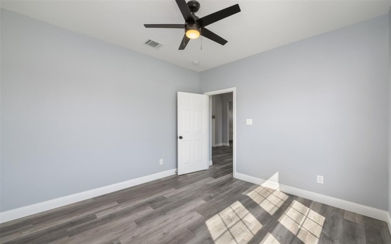 1017 Don Eve Court, Azle, TX 76020, 4 Habitaciones Habitaciones , ,2 BañosBaños,Residential,En Venta,1017 Don Eve Court,0,21084089