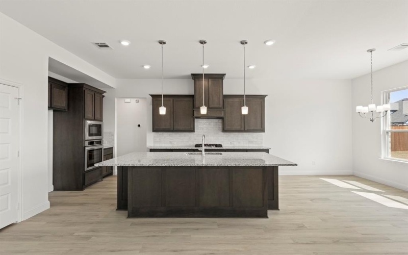 506 Fort Davis Drive, Forney, TX 75126, 3 Habitaciones Habitaciones , ,2 BañosBaños,Residential,En Venta,506 Fort Davis Drive,0,21084203