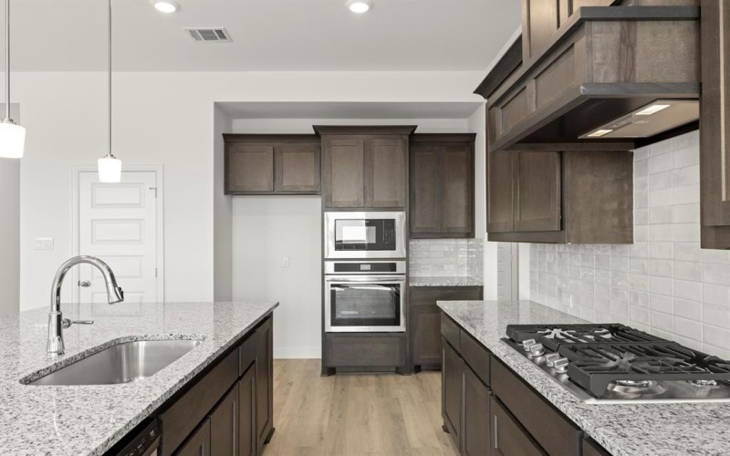 506 Fort Davis Drive, Forney, TX 75126, 3 Habitaciones Habitaciones , ,2 BañosBaños,Residential,En Venta,506 Fort Davis Drive,0,21084203
