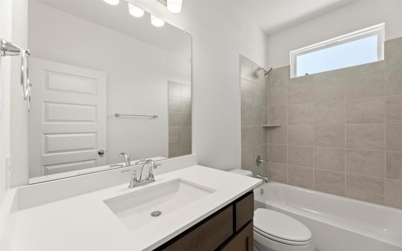 506 Fort Davis Drive, Forney, TX 75126, 3 Habitaciones Habitaciones , ,2 BañosBaños,Residential,En Venta,506 Fort Davis Drive,0,21084203