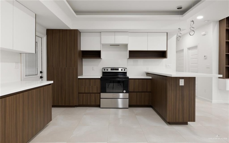 5804 Providence Avenue #B, McAllen, TX 78504, 2 Habitaciones Habitaciones , ,2 BañosBaños,Residential,En Venta,5804 Providence Avenue,456011