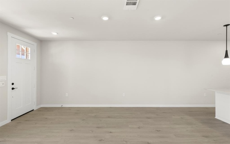 1225 Armstrong, The Colony, TX 75056, 3 Habitaciones Habitaciones , ,2 BañosBaños,Residential,En Venta,1225 Armstrong,0,21084263