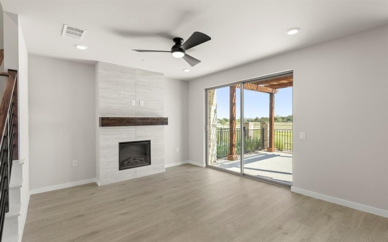 1225 Armstrong, The Colony, TX 75056, 3 Habitaciones Habitaciones , ,2 BañosBaños,Residential,En Venta,1225 Armstrong,0,21084263