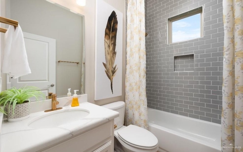 14816 Aqualina Way, McAllen, TX 78504, 5 Bedrooms Bedrooms, ,6 BathroomsBathrooms,Residential,For Sale,14816 Aqualina Way,456055