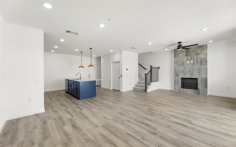 1221 Armstrong, The Colony, TX 75056, 3 Habitaciones Habitaciones , ,2 BañosBaños,Residential,En Venta,1221 Armstrong,0,21084279