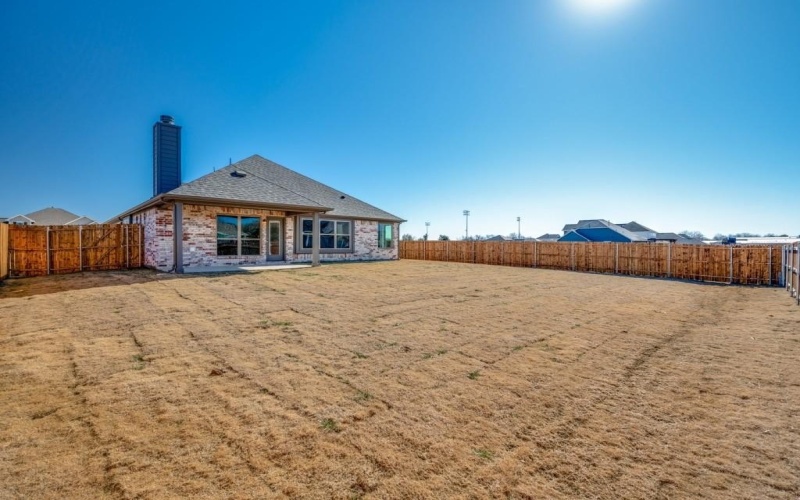616 Kyle Drive, Tioga, TX 76271, 3 Bedrooms Bedrooms, ,2 BathroomsBathrooms,Residential,For Sale,616 Kyle Drive,0,21084310