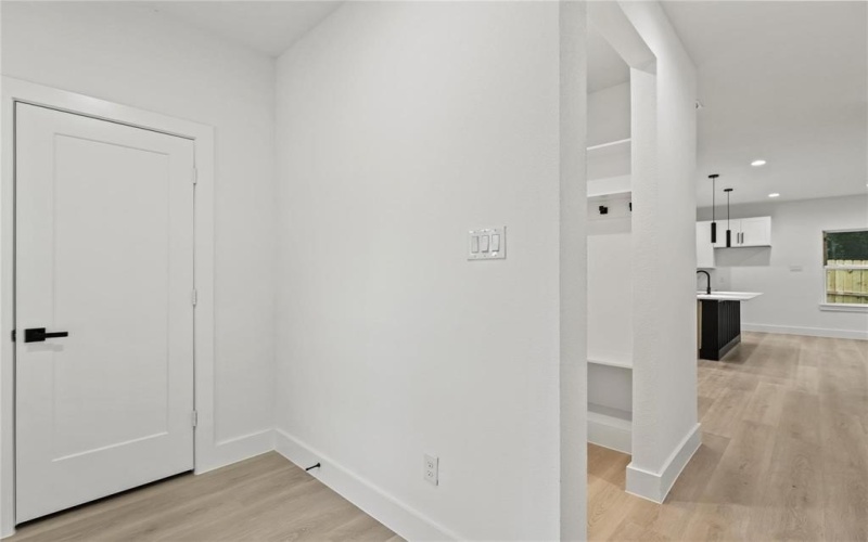 4523 Wahoo Street, Dallas, TX 75210, 3 Habitaciones Habitaciones , ,2 BañosBaños,Residential,En Venta,4523 Wahoo Street,0,21084347