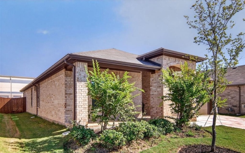 15536 Halstead Lane, Fort Worth, TX 76052, 4 Bedrooms Bedrooms, ,2 BathroomsBathrooms,Residential,For Sale,15536 Halstead Lane,0,21084158