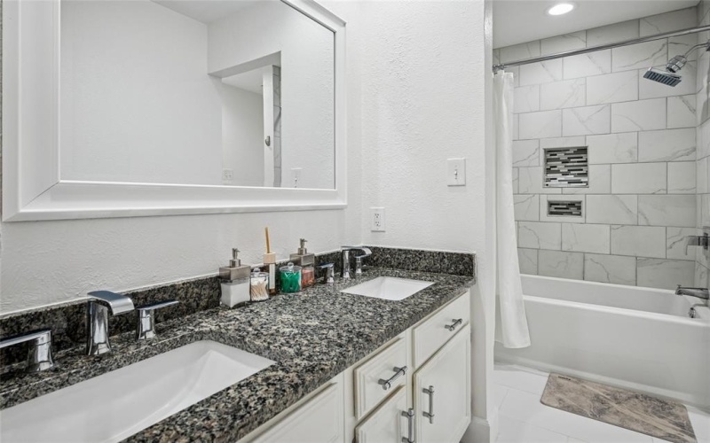 4124 Cole Avenue #209, Dallas, TX 75204, 2 Habitaciones Habitaciones , ,1 BañoBaños,Residential,En Venta,4124 Cole Avenue,0,21084365