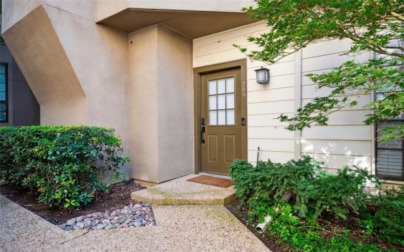 4124 Cole Avenue #209, Dallas, TX 75204, 2 Habitaciones Habitaciones , ,1 BañoBaños,Residential,En Venta,4124 Cole Avenue,0,21084365