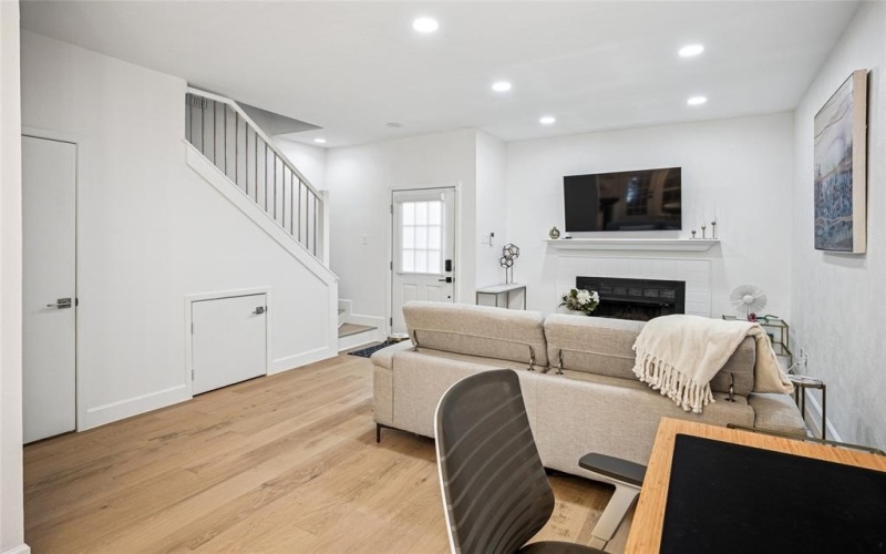 4124 Cole Avenue #209, Dallas, TX 75204, 2 Habitaciones Habitaciones , ,1 BañoBaños,Residential,En Venta,4124 Cole Avenue,0,21084365